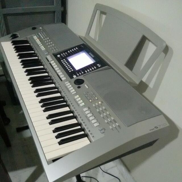Keyboard yamaha hotsell psr s710