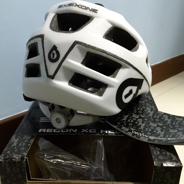 sixsixone mtb helmet