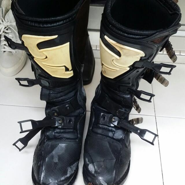 Thor clearance quadrant boots
