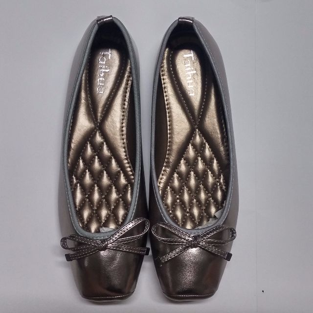 *SOLD* Brand New Flats Shoes Gunmetal Color , Women's Fashion, Footwear