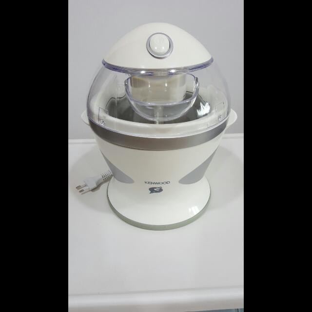 Kenwood Icecream Maker IM280, TV & Home Appliances, Kitchen Appliances