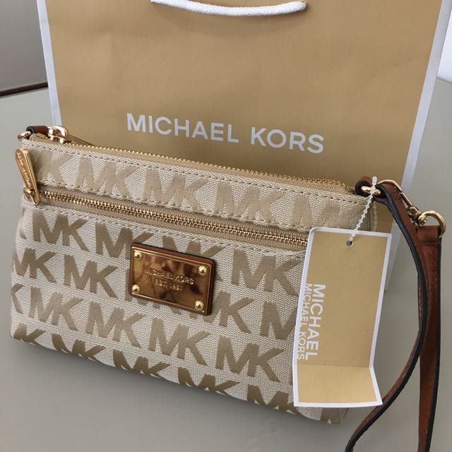 michael kors wristlet sale