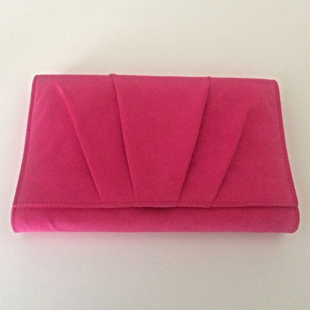 Pink Betts Clutch Women s Fashion on Carousell