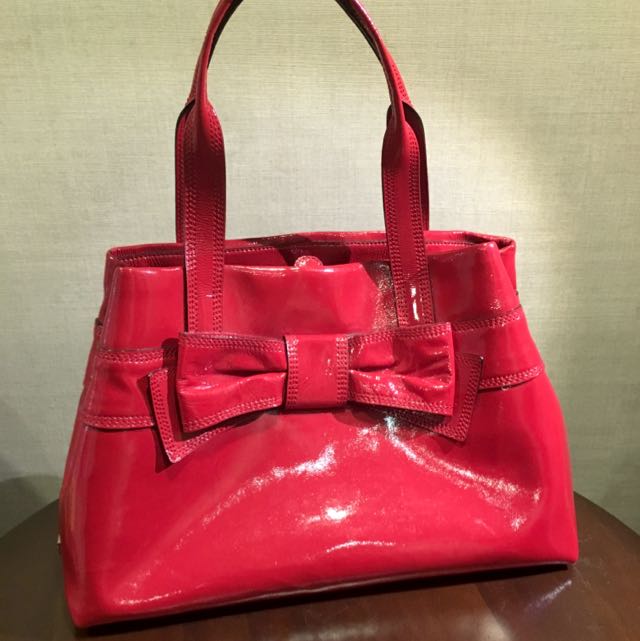 red patent leather tote