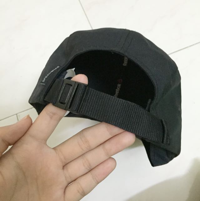 reebok classic running cap