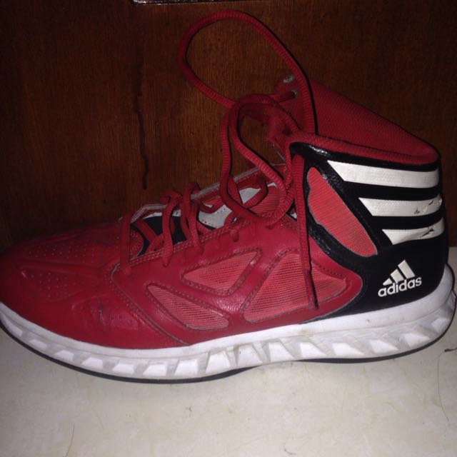 sepatu basket adidas original