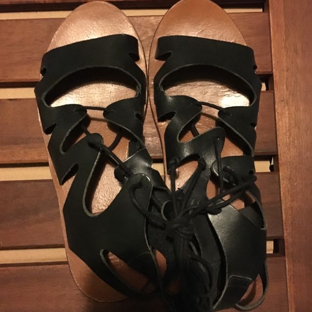 Topshop black sandals flat discount