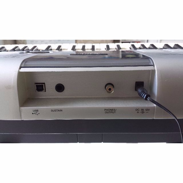 Yamaha PSR-E403 - Portable Keyboard & Synthesiser, Hobbies & Toys ...