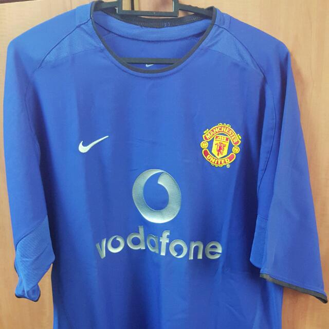 Man Utd Vintage Jersey New S Sleeve Without Price Tag Condition 9 10 Except The Vodafone Words A Bit Peel Off Due Keep For So Long Size M Sports Sports Apparel On Carousell