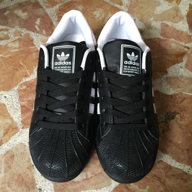 are superstars unisex