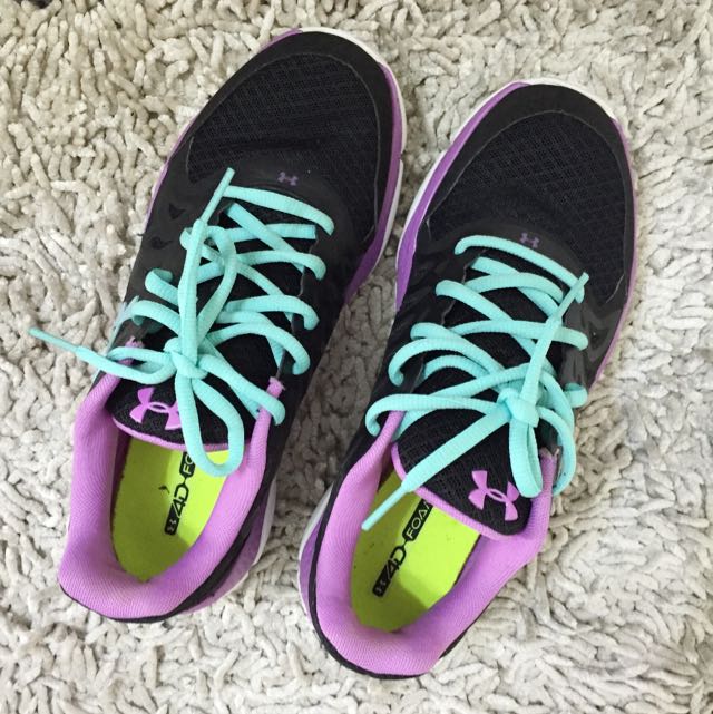 Under Armour Women s Speedform Apollo Vent Men s Fashion Activewear on Carousell