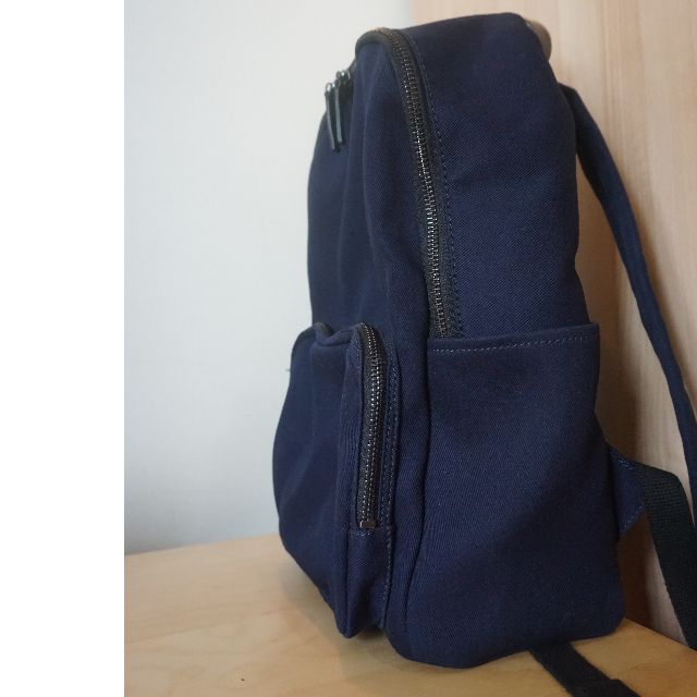 everlane modern zip backpack