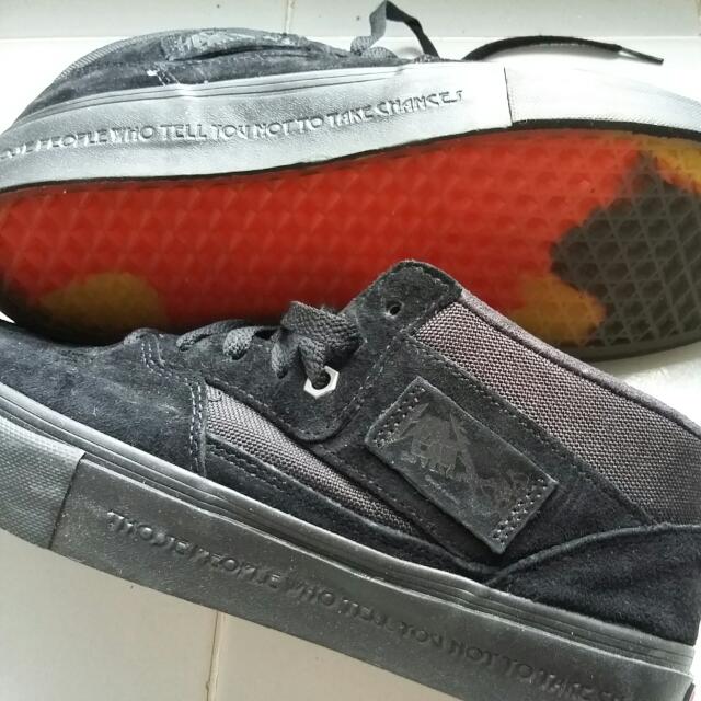 Vans X Metallica 20th Anniversary Half Cab Pro Shoe Men s Fashion Footwear Sneakers on Carousell