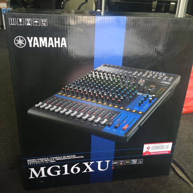 Yamaha MG16XU + Case, Hobbies & Toys, Music & Media, Music Accessories