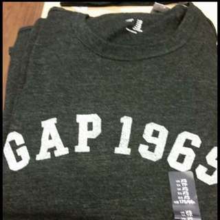 GAP 短襯
