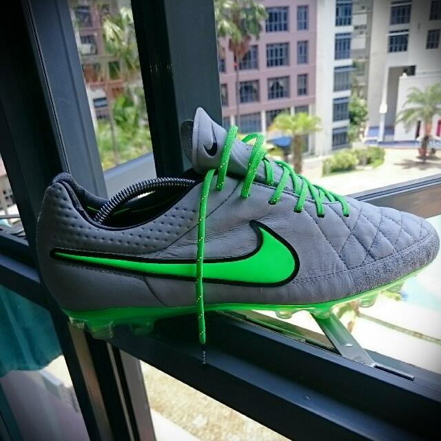 Instantáneamente Perpetuo Reafirmar Nike Tiempo Legend V AG (ARTIFICIAL GRASS) Wolf Grey Soccer Boots , Sports  Equipment, Sports & Games, Racket & Ball Sports on Carousell