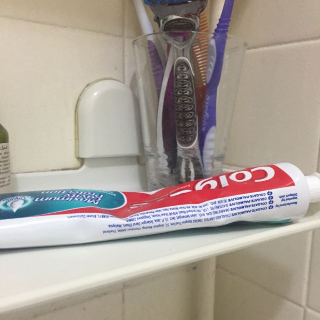Used Colgate Toothpaste, Beauty & Personal Care, Sanitary Hygiene on