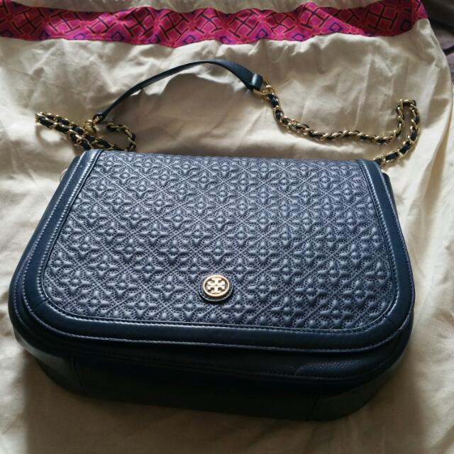 Tory Burch Bryant Quilted Stitch Shoulder Bag, Women's Fashion, Bags &  Wallets, Shoulder Bags on Carousell