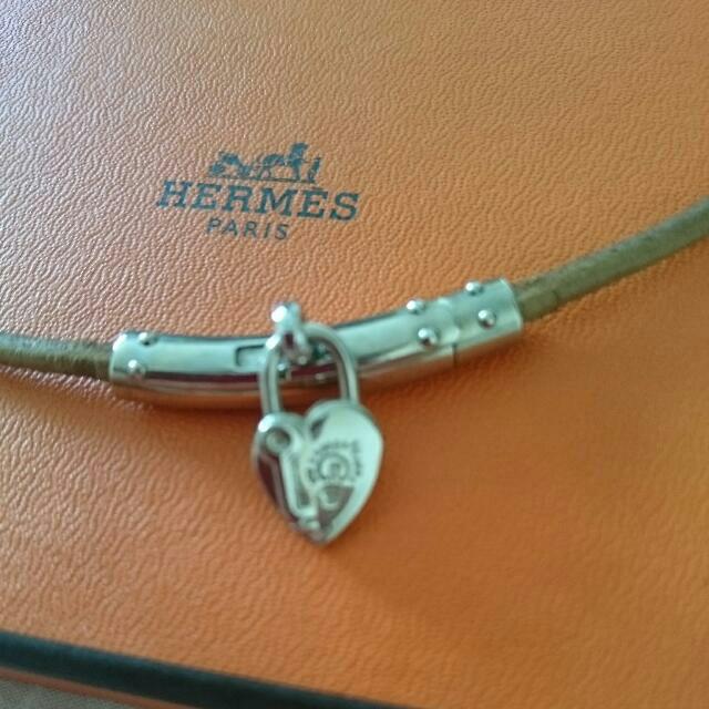 Hermes Choker, Luxury, Bags & Wallets on Carousell