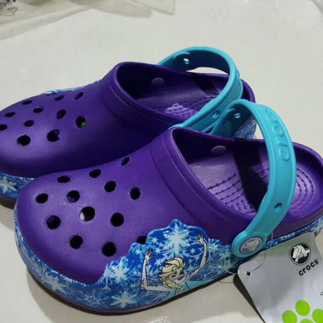 crocs led shoes