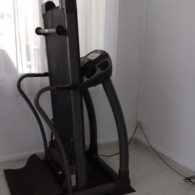 Horizon T4000 Premier Folding Treadmill Half Price Sports Equipment Exercise Fitness Cardio Fitness Machines on Carousell