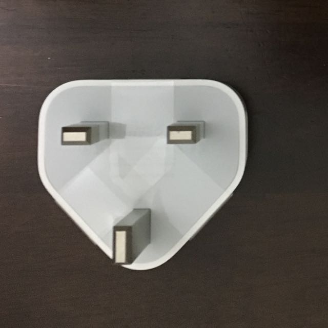 iPhone Earpiece & Socket (Category: Cables & Adaptors) located in Singapore. Submitted by hysterigal (Listing ID 48573759, Image 3). Description: .
