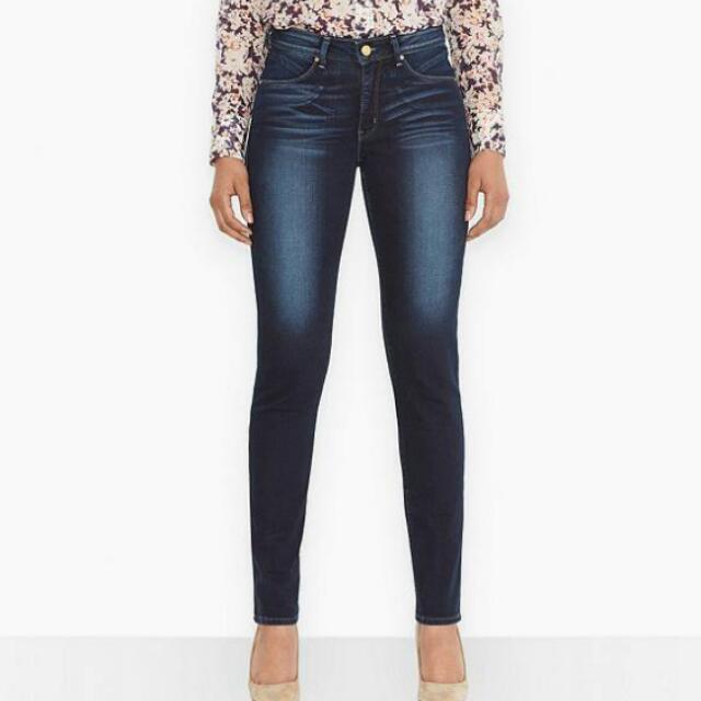 LEVIS bold Curve Skinny Jeans, Women's Fashion, Bottoms, Jeans & Leggings  on Carousell