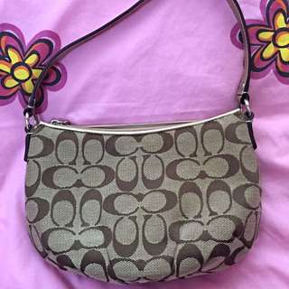 (Category: ) located in . Submitted by shopaholic_selling (Listing ID 48697962, Image 1). Description: .