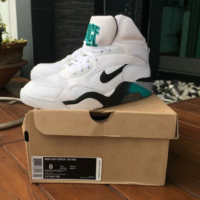 Nike 180 mid store
