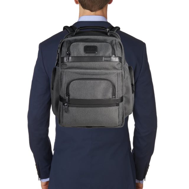 Tumi ALPHA 2 TPass Business Class, Sports Equipment, Exercise
