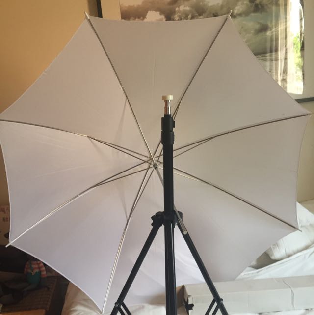 Umbrella And tripod, Photography, Photography Accessories, Tripods