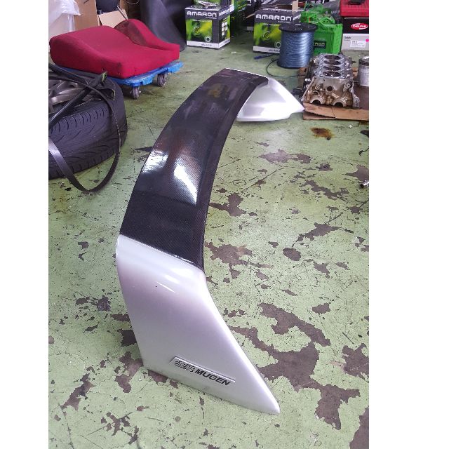 Second hand spoiler on sale for sale