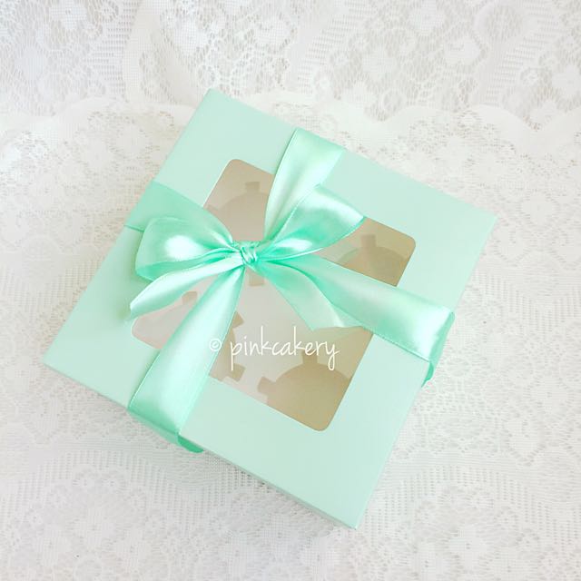 [OUT OF STOCK] 4 cavity mint green cupcake box, Hobbies & Toys
