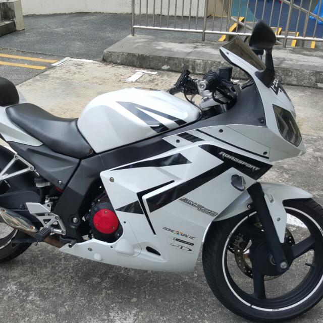 Pour Daelim Roadwin 125 Housse Moto Avec Pare-Brise Et Coffre Antigrêle