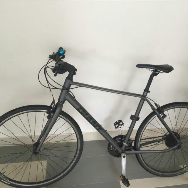 Giant Escape Bike, Sports Equipment, Bicycles & Parts, Bicycles on