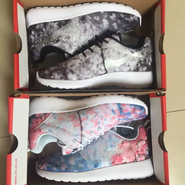 nike roshe run floral print