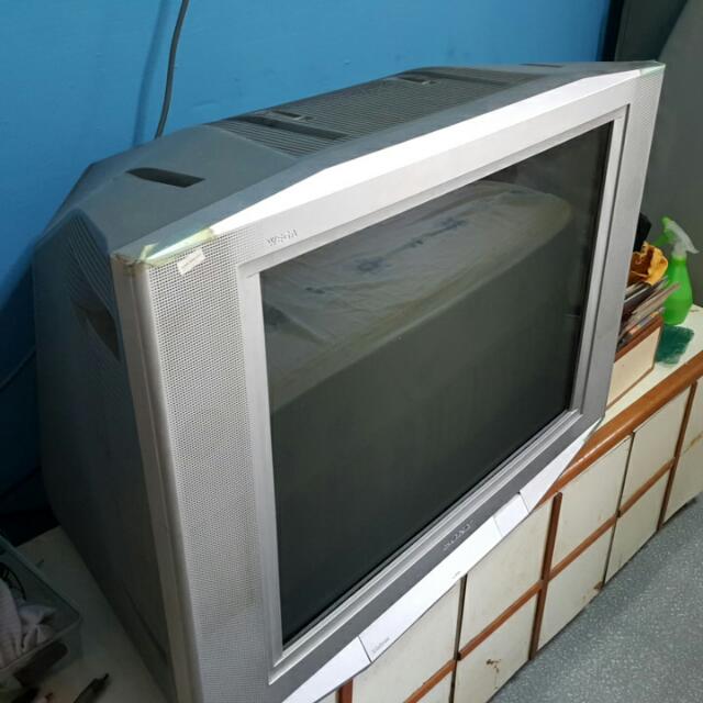 Sony Wega Trinitron CRT TV, Furniture & Home Living, Furniture, TV