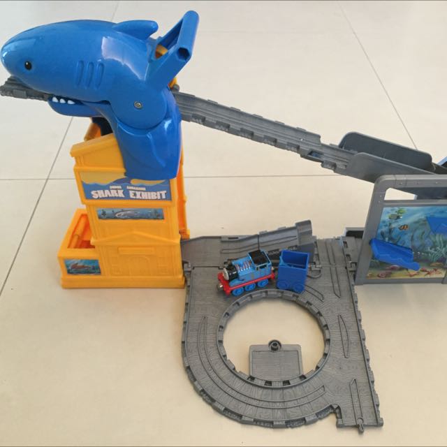 thomas the train shark track