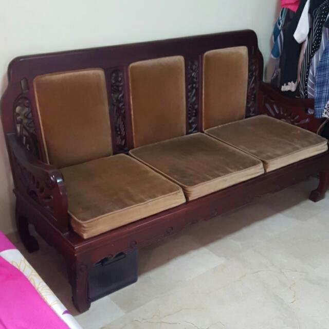 USED WOODEN SOFA SET