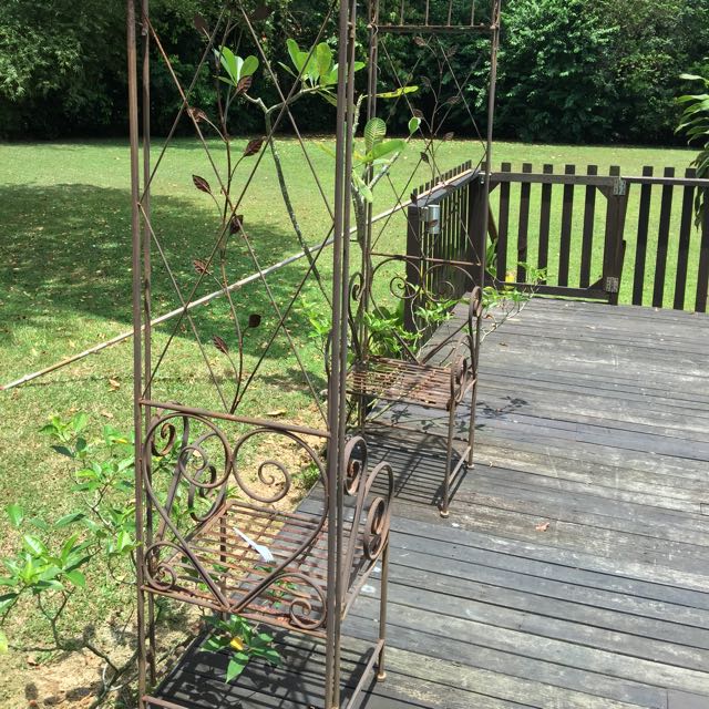 Cast Iron Garden Trellis With Two Seats Furniture On Carou Cast Iron Garden Trellis With Two Seats