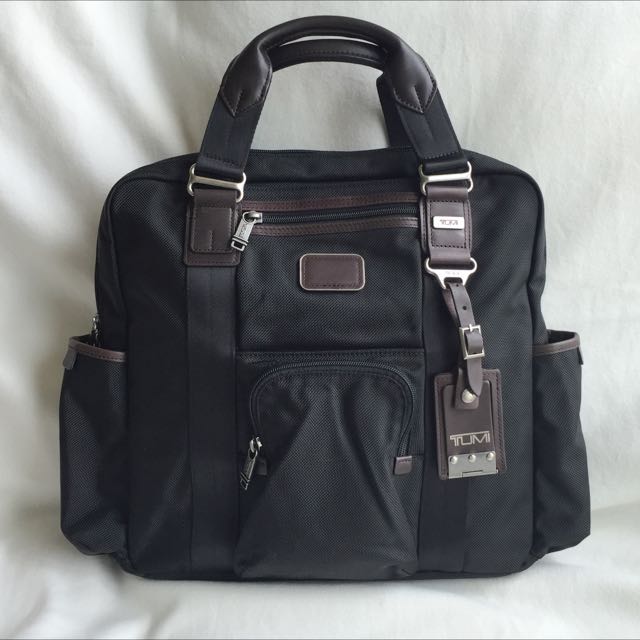 tumi utility tote