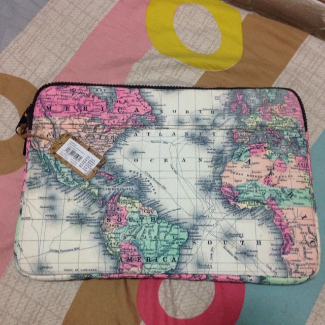 Laptop sleeves nz typo best sale