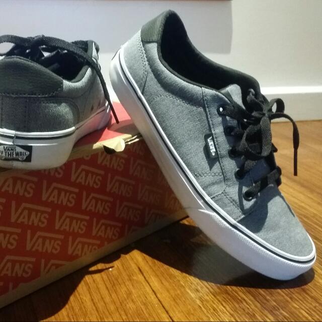 vans bishop