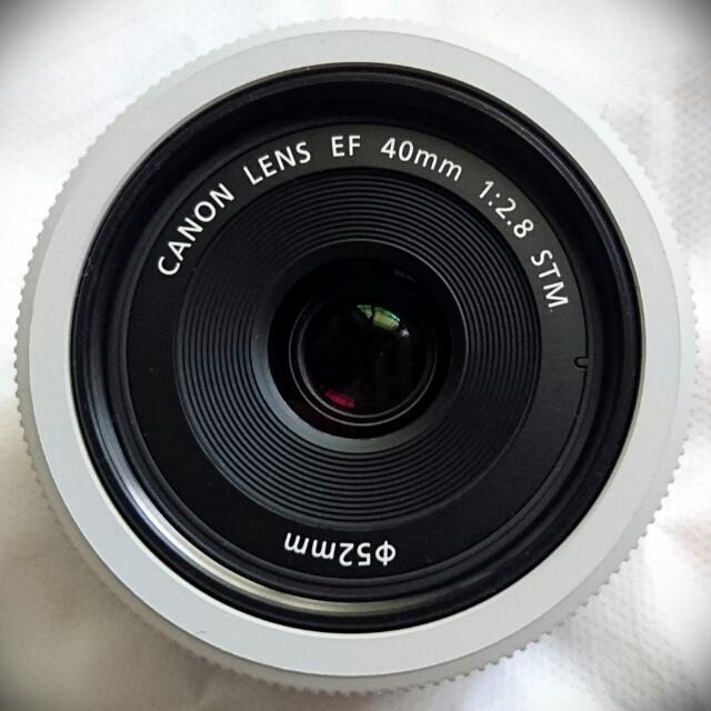 Canon Ef 40mm F 2 8 Stm Pancake Lens White Photography On Carousell