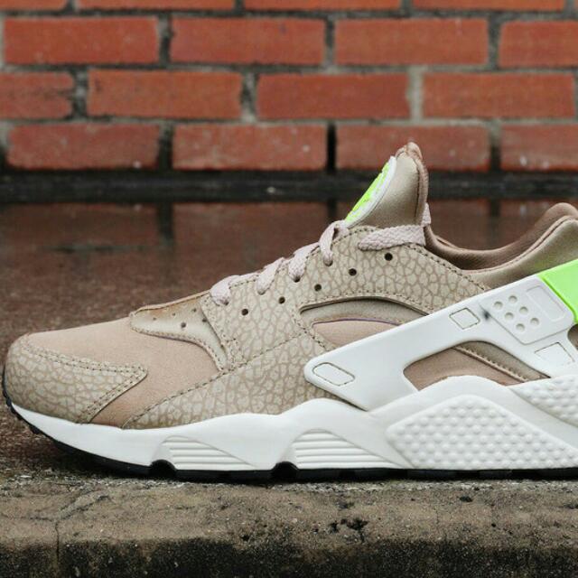 PO] Nike Huarache Premium Desert Camo 