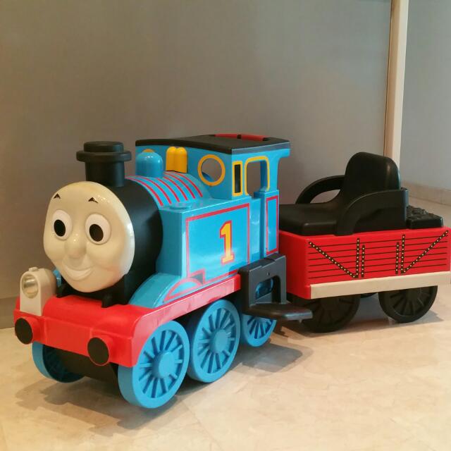 Thomas the tank engine shop ride on train battery