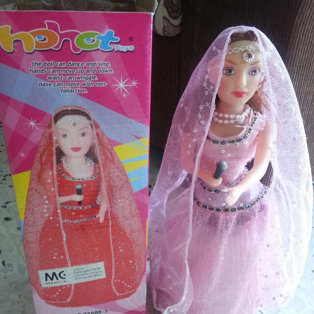 Singing and dancing doll hotsell