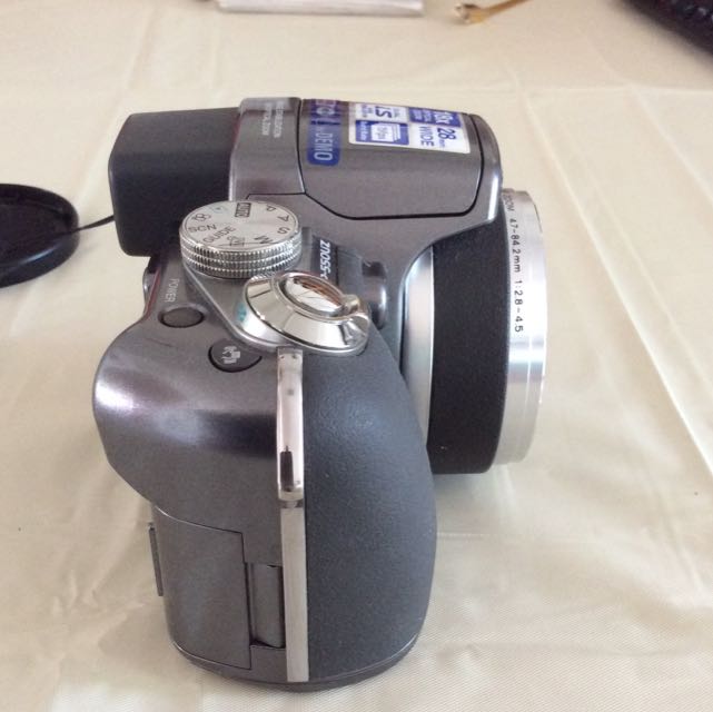 Olympus SP550UZ Digital Camera, Photography, Cameras on Carousell