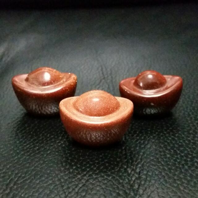 Gold 2024 sand gemstone