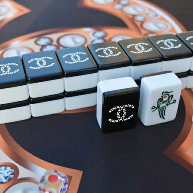 Chanel Design Mahjong Tiles With Table Cloth